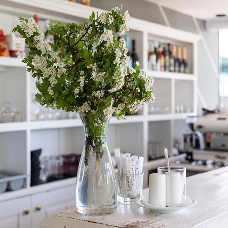 Guest House Nicava Bernāti Екстериор снимка
